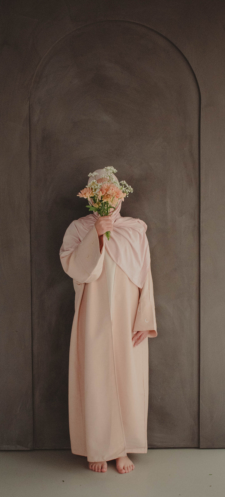 Soft pink linen look abaya
