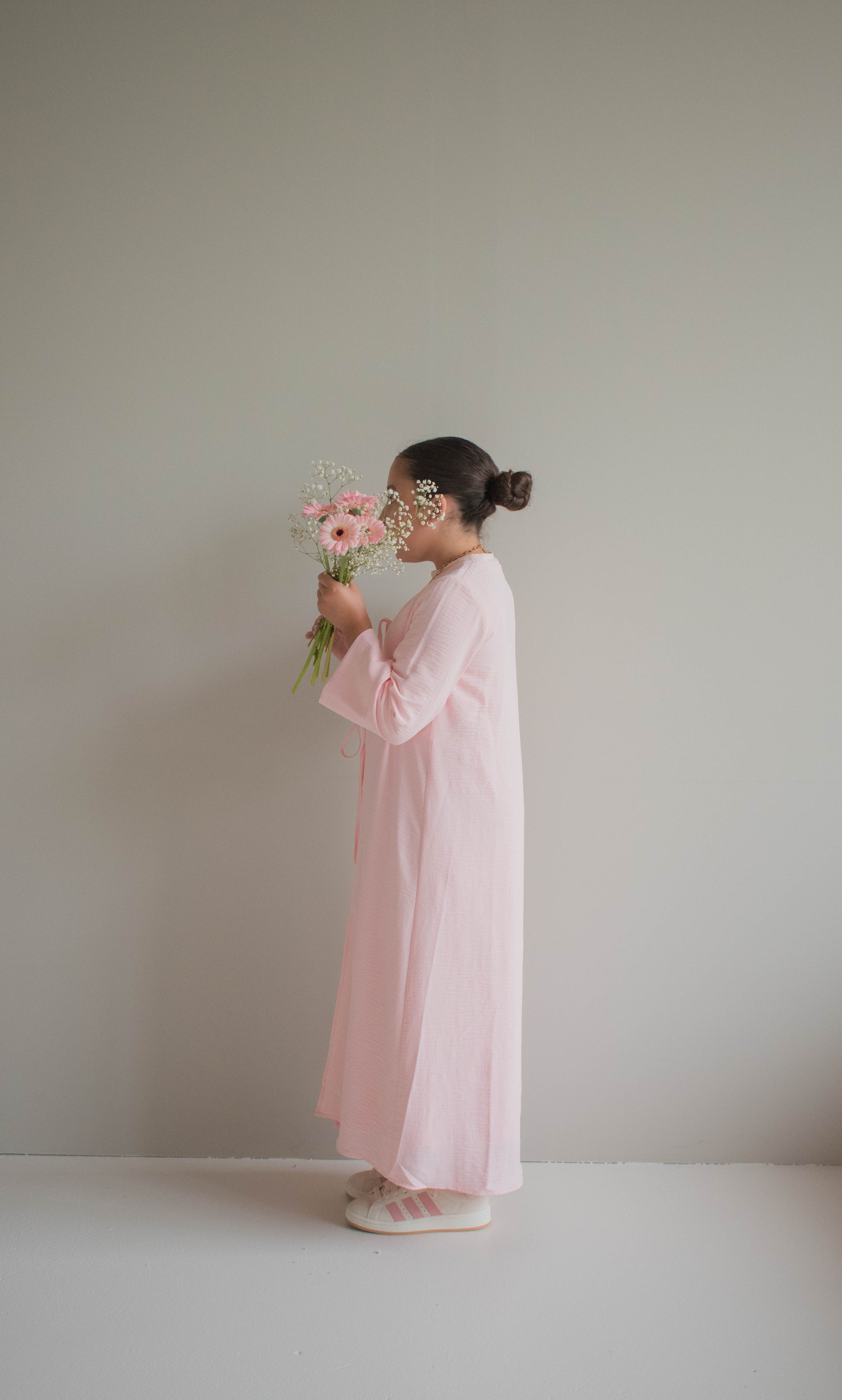 Nana Pastel Pink Abaya met striksluiting
